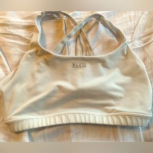 Fleo Isla Sports bra size Medium